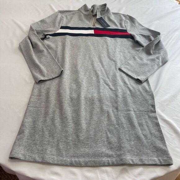 NWT Tommy Hilfiger Grey Long Pullover Size Medium New - Picture 1 of 8